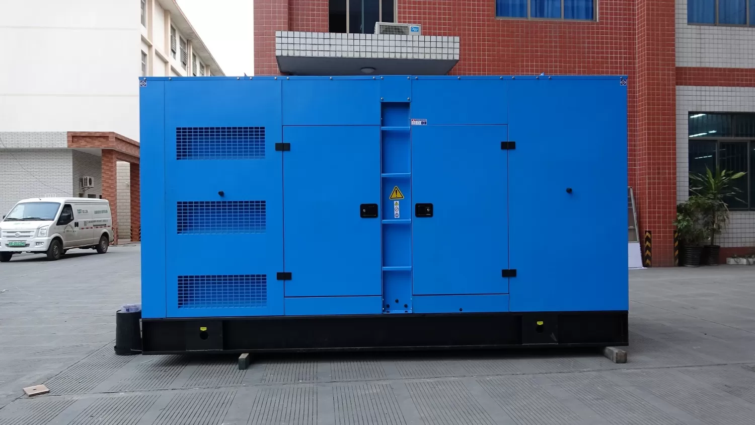 Dingbo 300kw 375kVA Silent Diesel Generator
