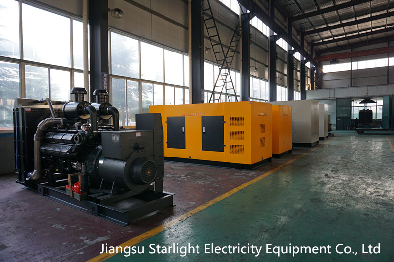 Starlight diesel generator set workshop.jpg