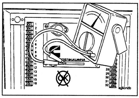 measure the voltage.jpg