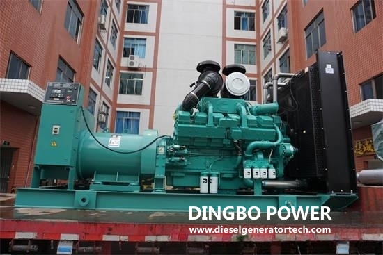 Cummins 2500 Kw diesel generator